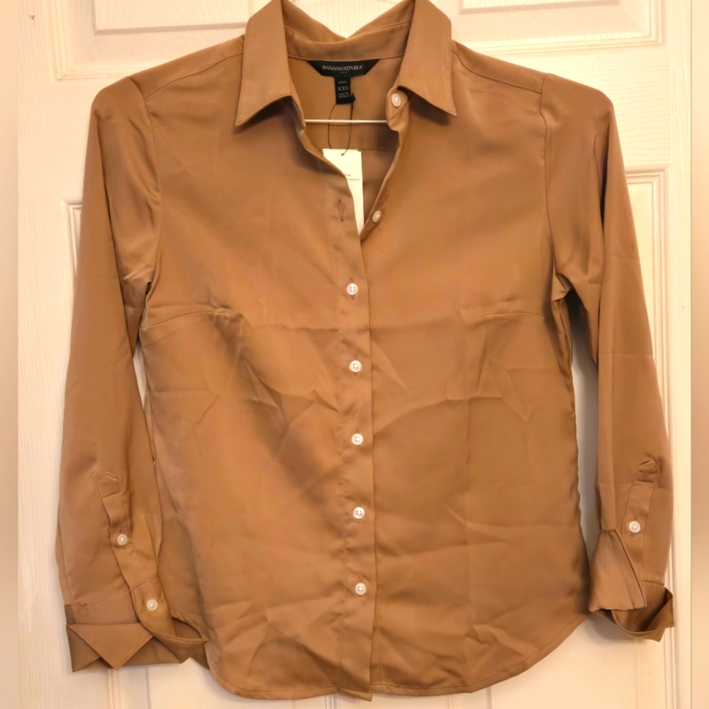 Women's silky type blouse.